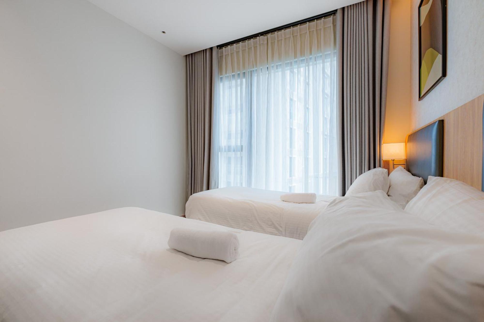 Urban Oasis 3 Bedroom 2 Bathroom In The Heart Of Saigon Căn hộ
