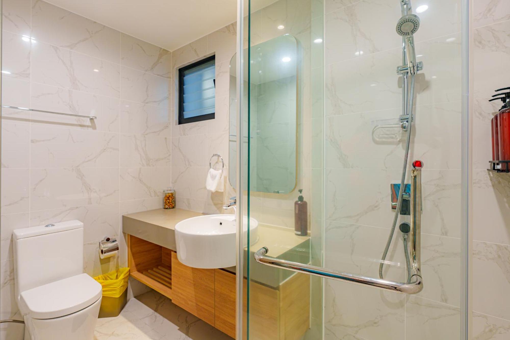 Urban Oasis 3 Bedroom 2 Bathroom In The Heart Of Saigon *