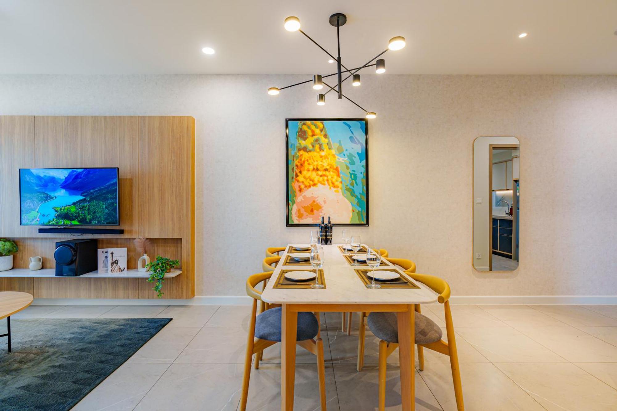 Urban Oasis 3 Bedroom 2 Bathroom In The Heart Of Saigon