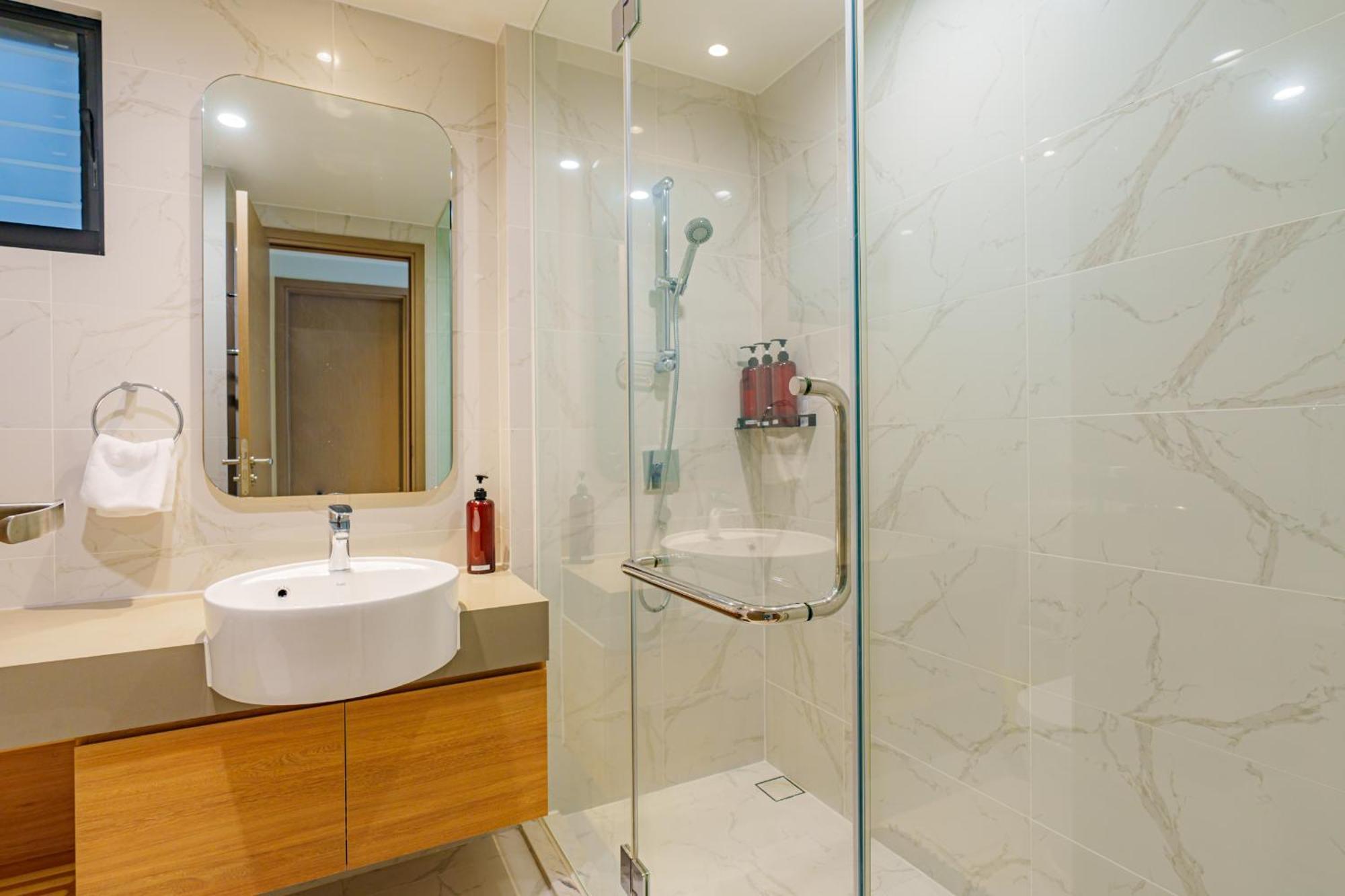 Urban Oasis 3 Bedroom 2 Bathroom In The Heart Of Saigon *