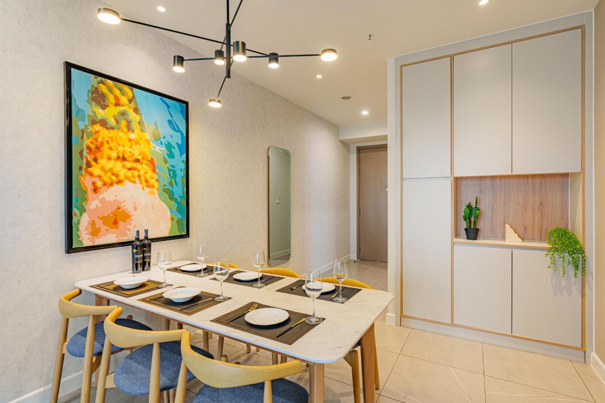 Urban Oasis 3 Bedroom 2 Bathroom In The Heart Of Saigon TP. Hồ Chí Minh